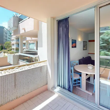 Avec Terrasse, Piscine, Proche Plages Et Commodites - Fr-1-196-355 Apartment Roquebrune-Cap-Martin