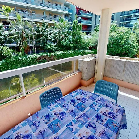 Avec Terrasse, Piscine, Proche Plages Et Commodites - Fr-1-196-355 Apartment *